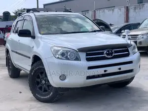 Toyota RAV4 2.4 2008 Pearl