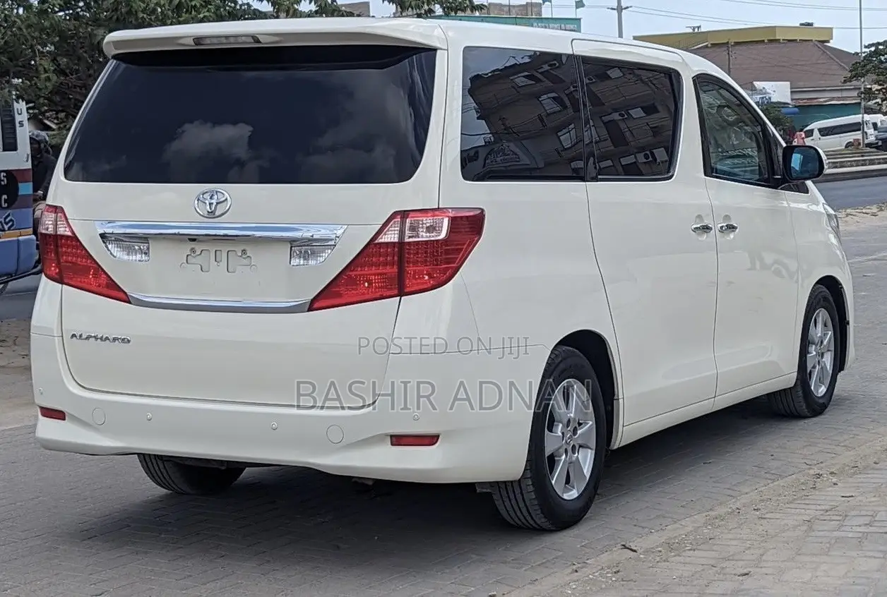 Toyota Alphard 2.4 Petrol FWD 2008 Pearl