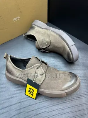 Smart Quality Cat Shoes/Footwears