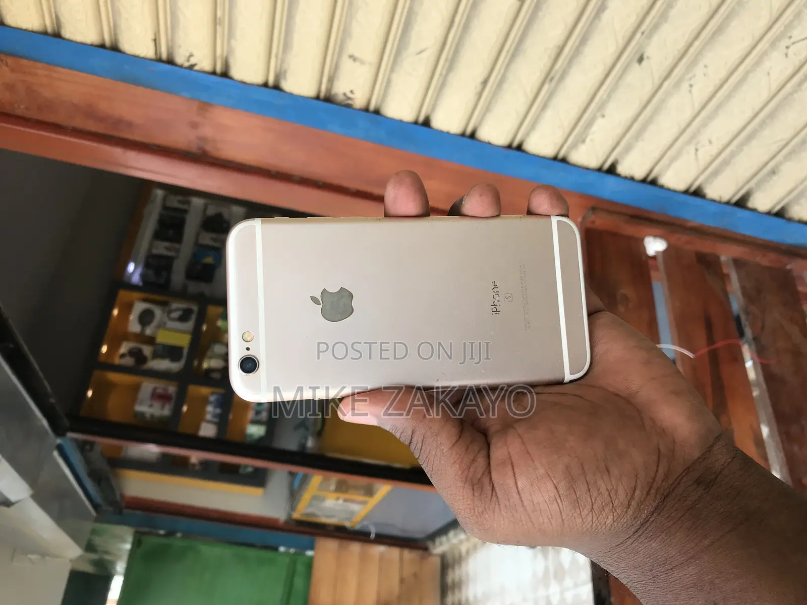 Apple iPhone 6s 64 GB Rose Gold
