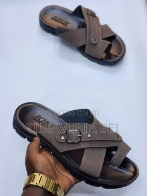 Sandal Nzurii Za Kiume