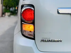 Toyota Corolla Rumion 2010 White