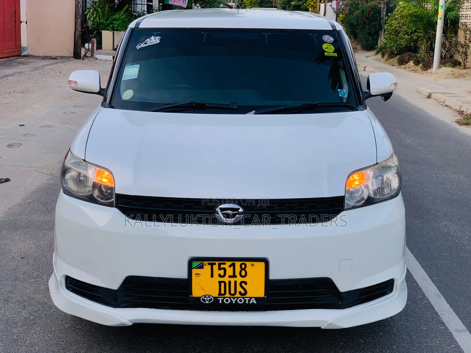 Toyota Corolla Rumion 2010 White