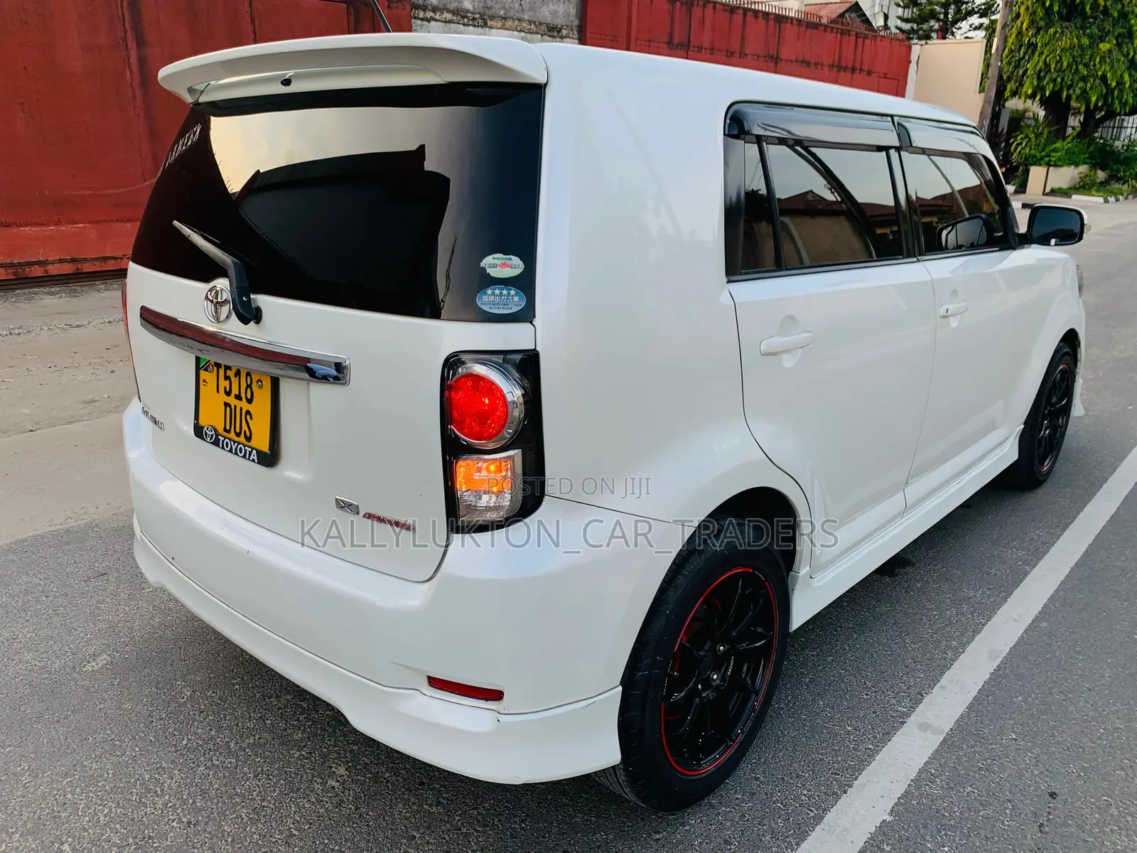 Toyota Corolla Rumion 2010 White