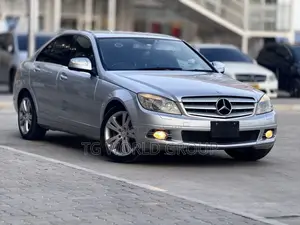 Photo - Mercedes-Benz C-Class C 180 Kompressor (S204) 2008 Silver
