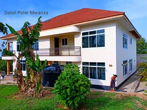 6bdrm House in Rock City, Ilemela for rent