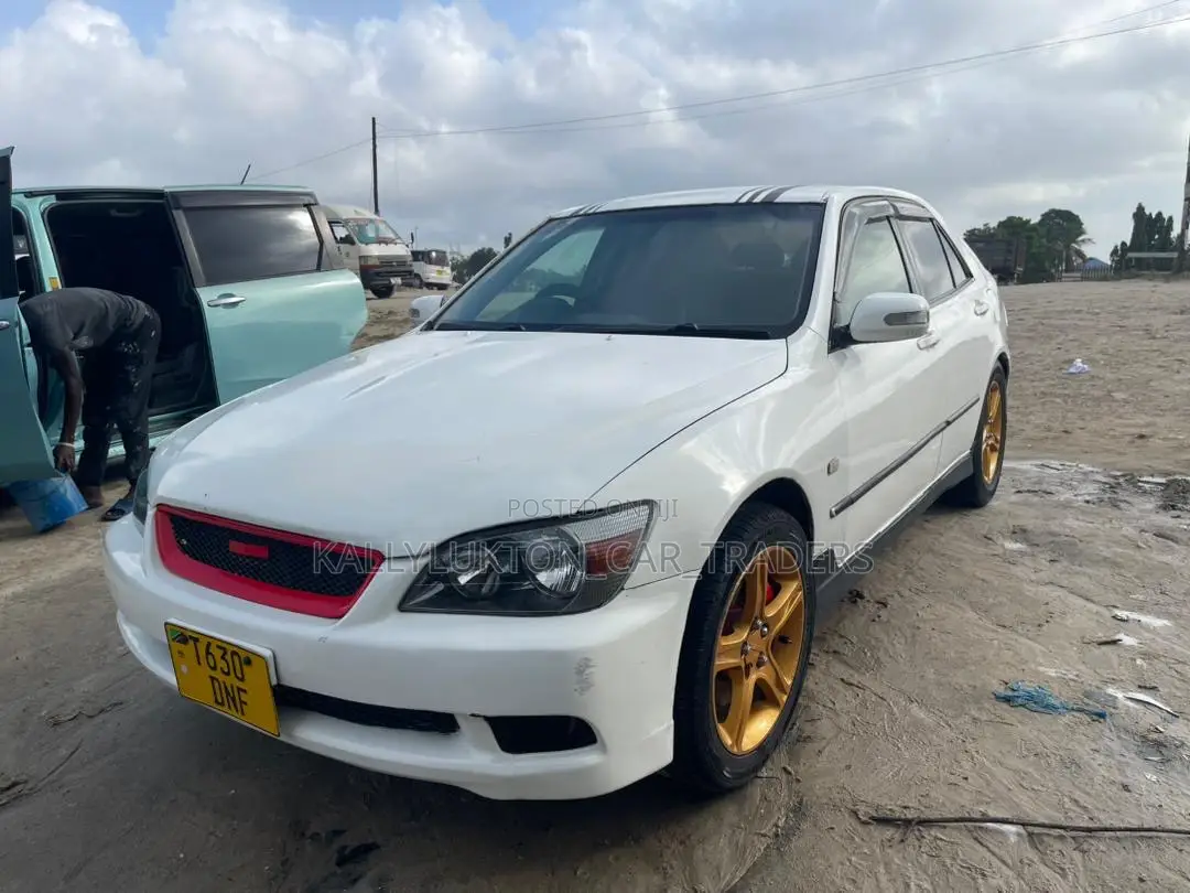 Toyota Altezza 1999 White
