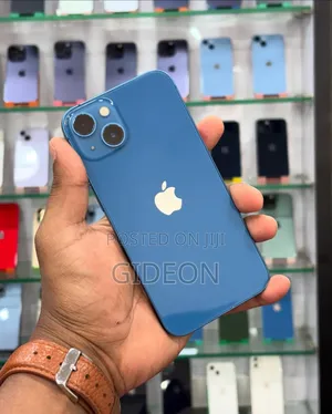 New Apple iPhone 13 128 GB Blue