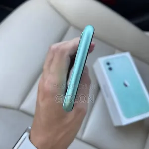 New Apple iPhone 11 128 GB Green