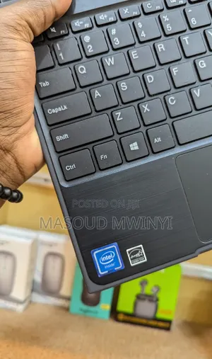 Laptop Lenovo 100e 8GB Intel SSD 256GB