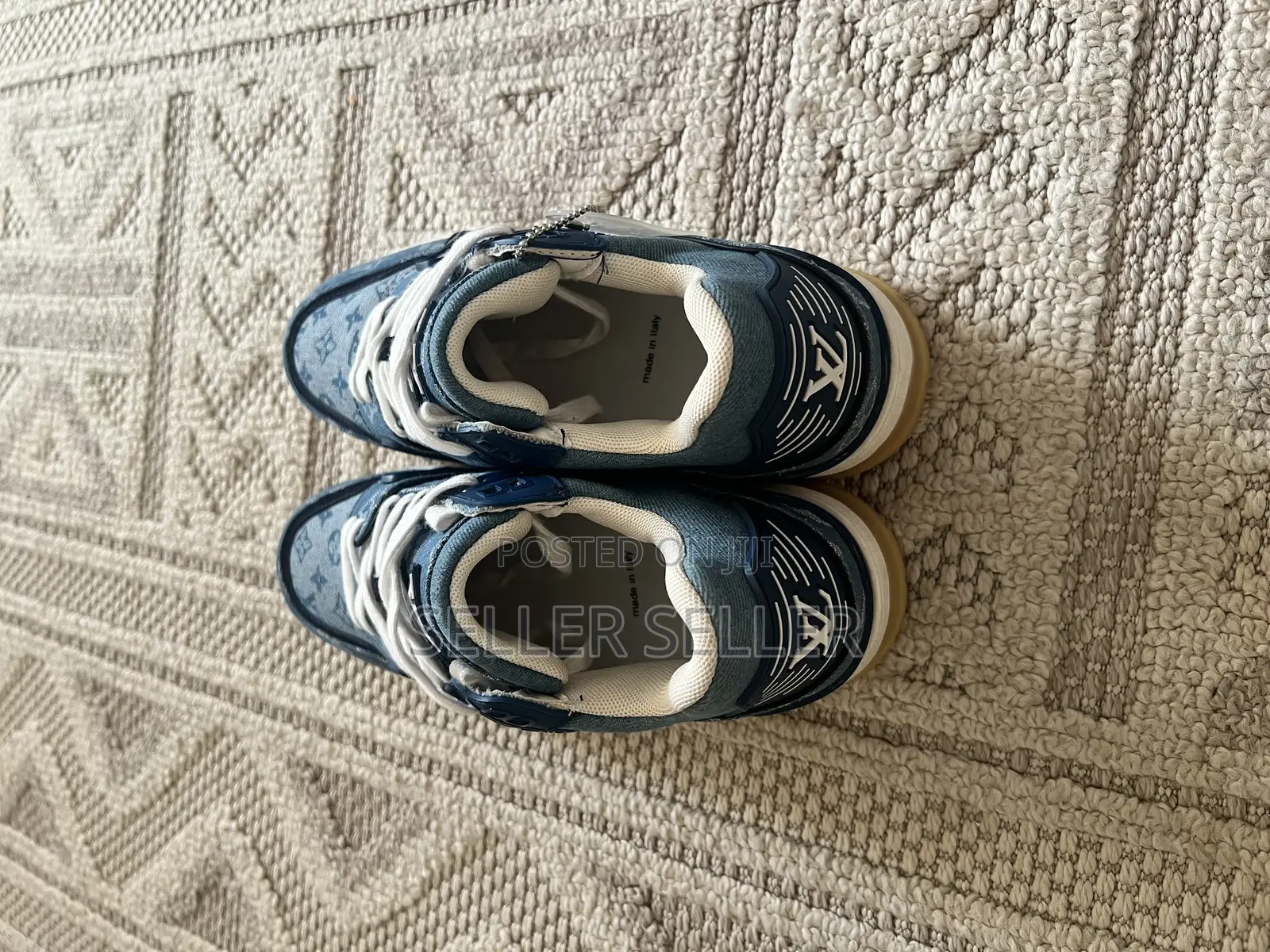 Louis Vuitton (Lv) Shoes Viatu