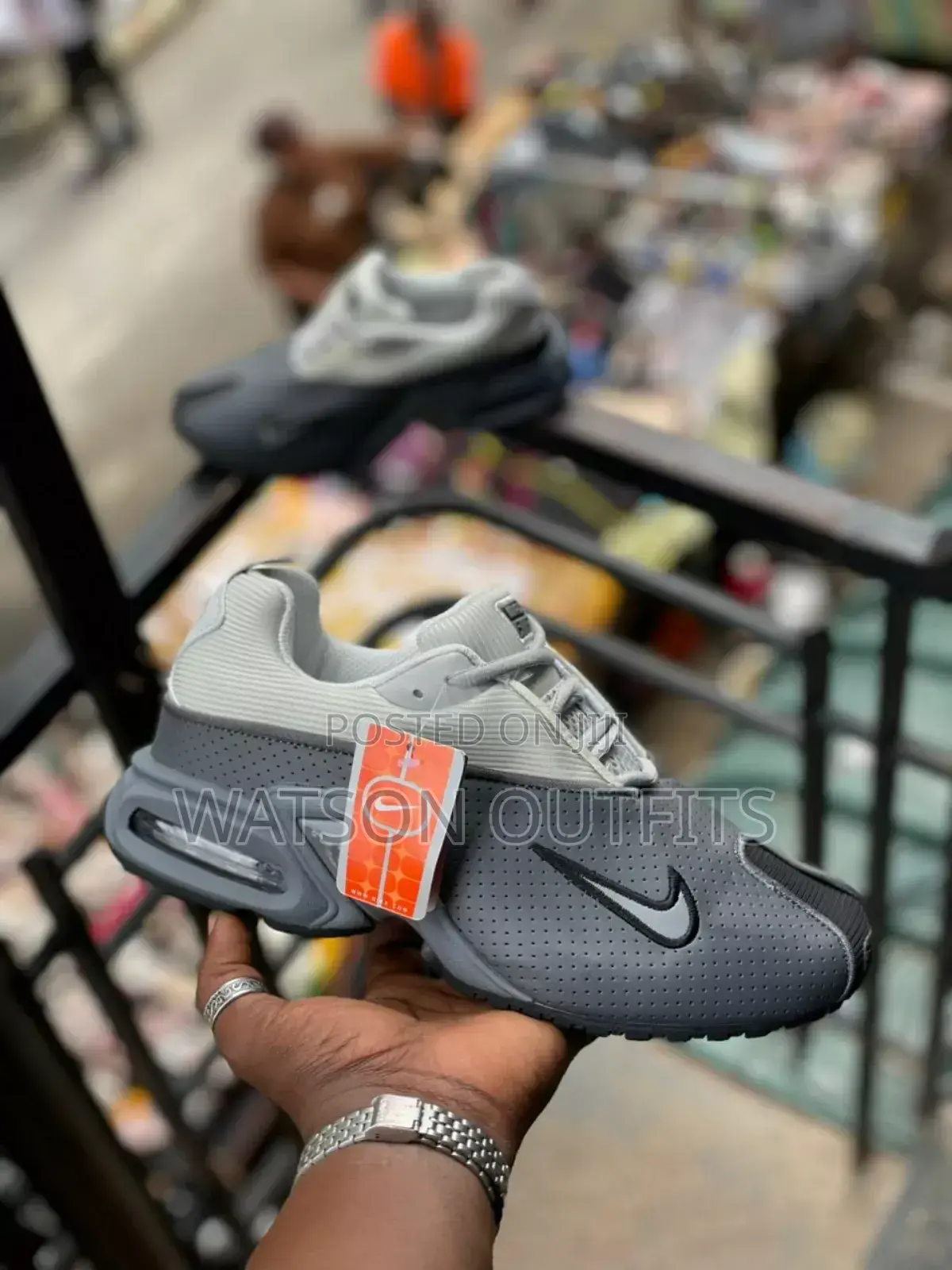 New Original Unisex Sneakers/Supreme Quality Shoes