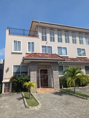 Photo - 4bdrm Villa in Coolest Estate, Kinondoni for rent