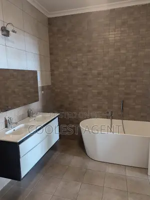 4bdrm Villa in Coolest Estate, Kinondoni for rent