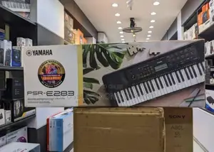 Electric Keyboard PSR E283