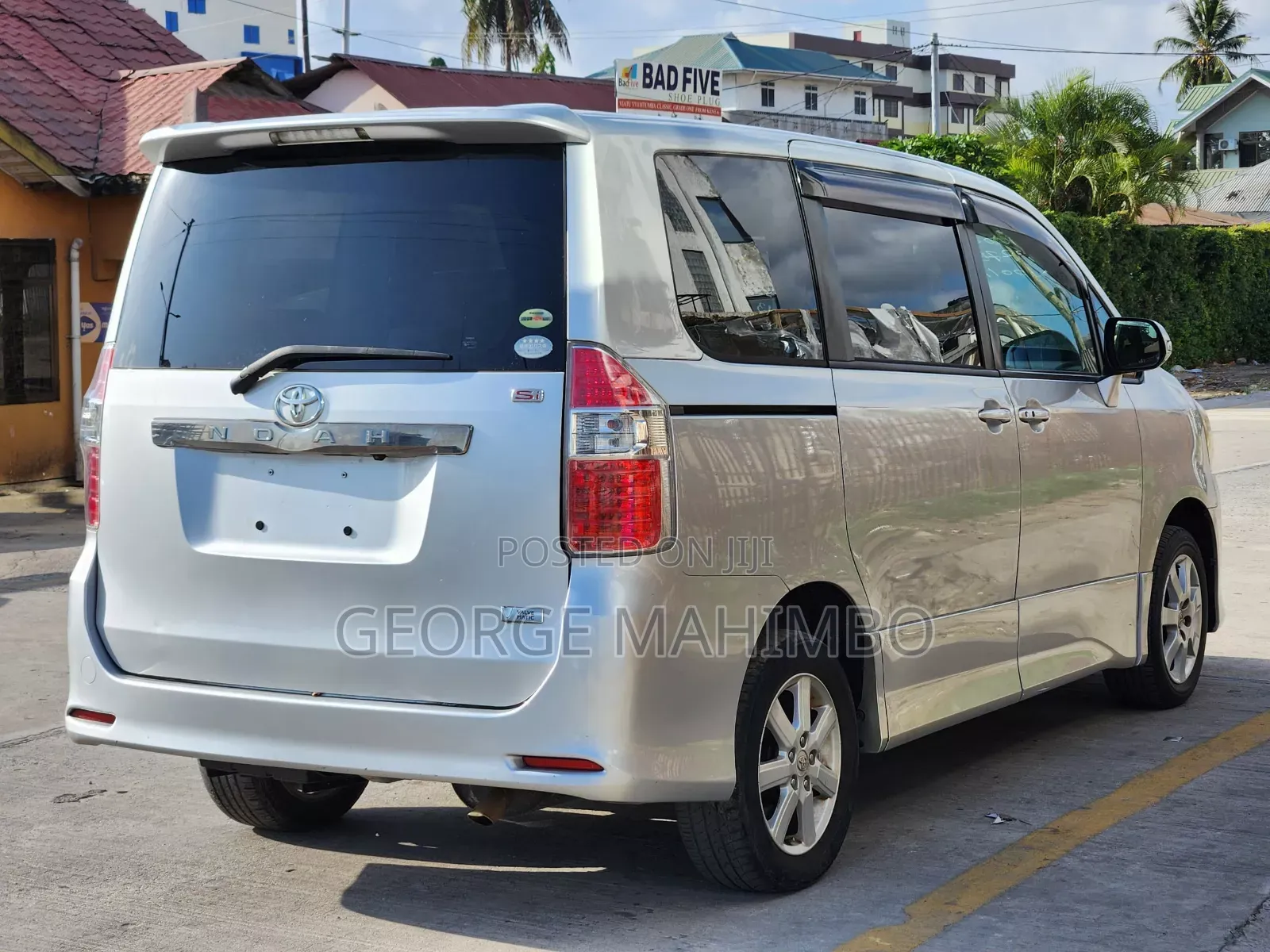 Toyota Noah 2008 Silver