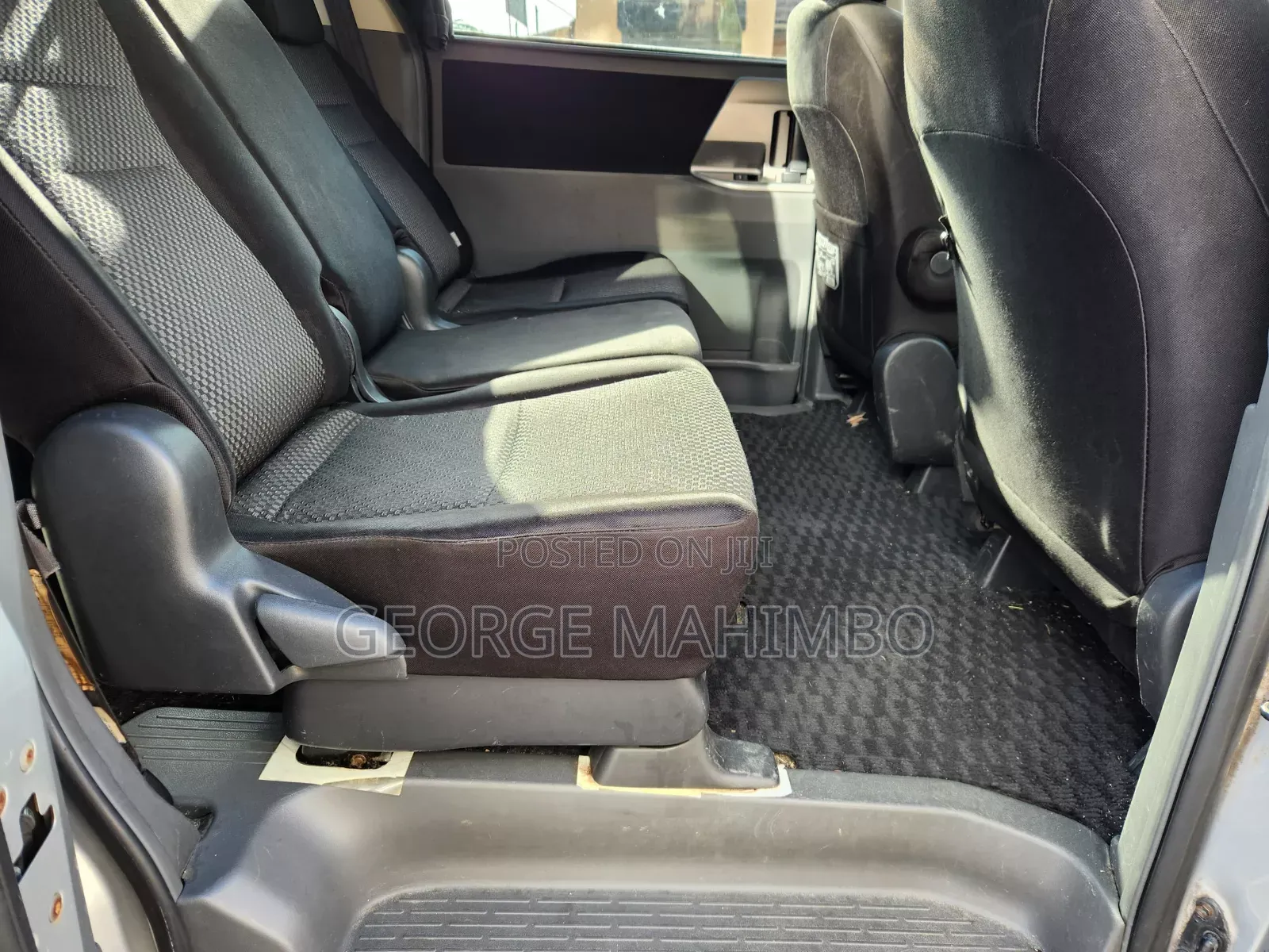 Toyota Noah 2008 Silver