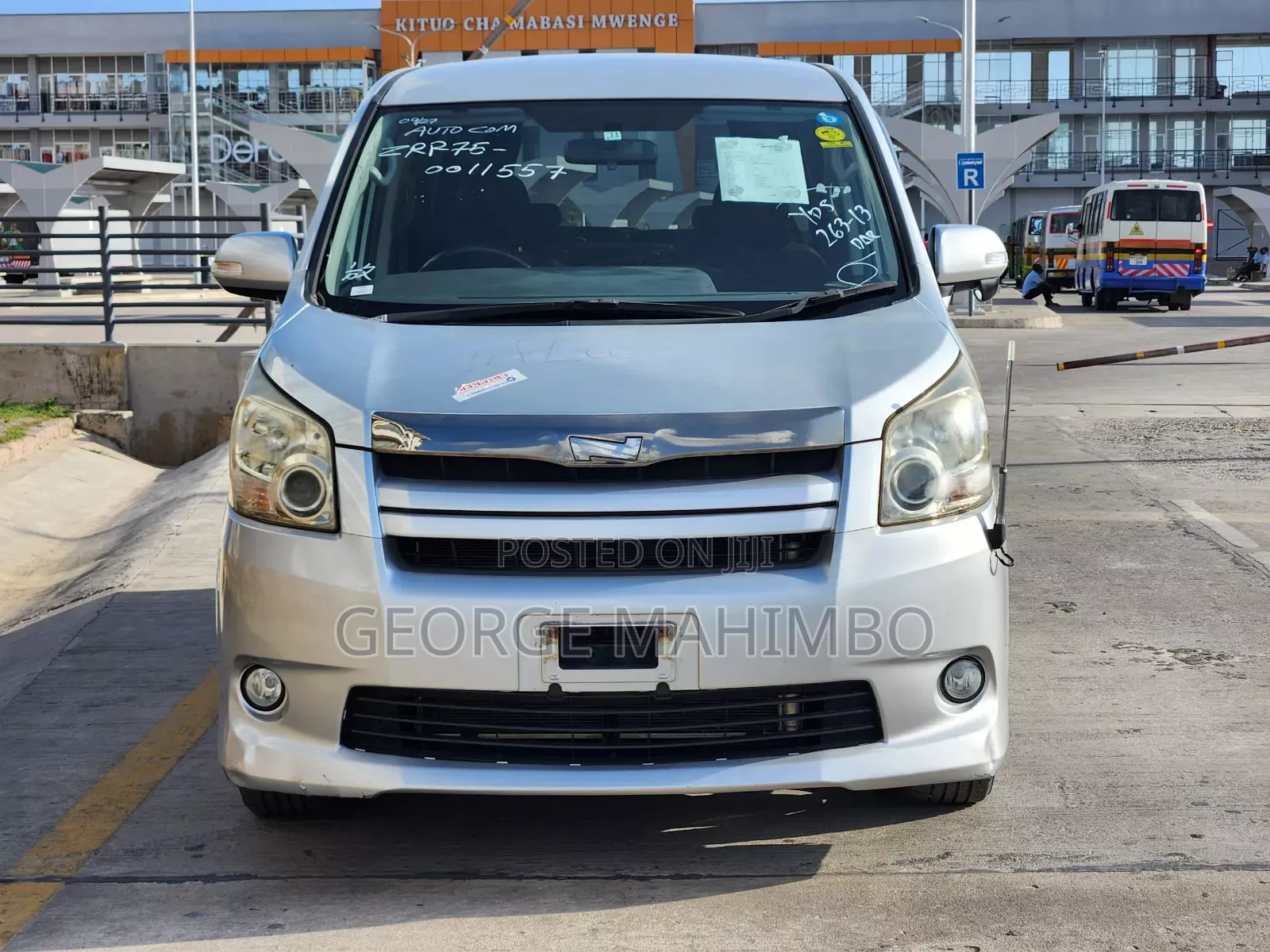Toyota Noah 2008 Silver