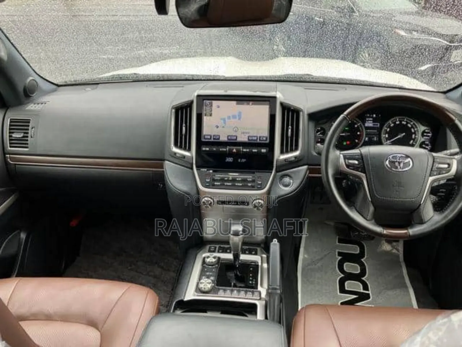 Toyota Land Cruiser 4.6 V8 ZX 2019 White