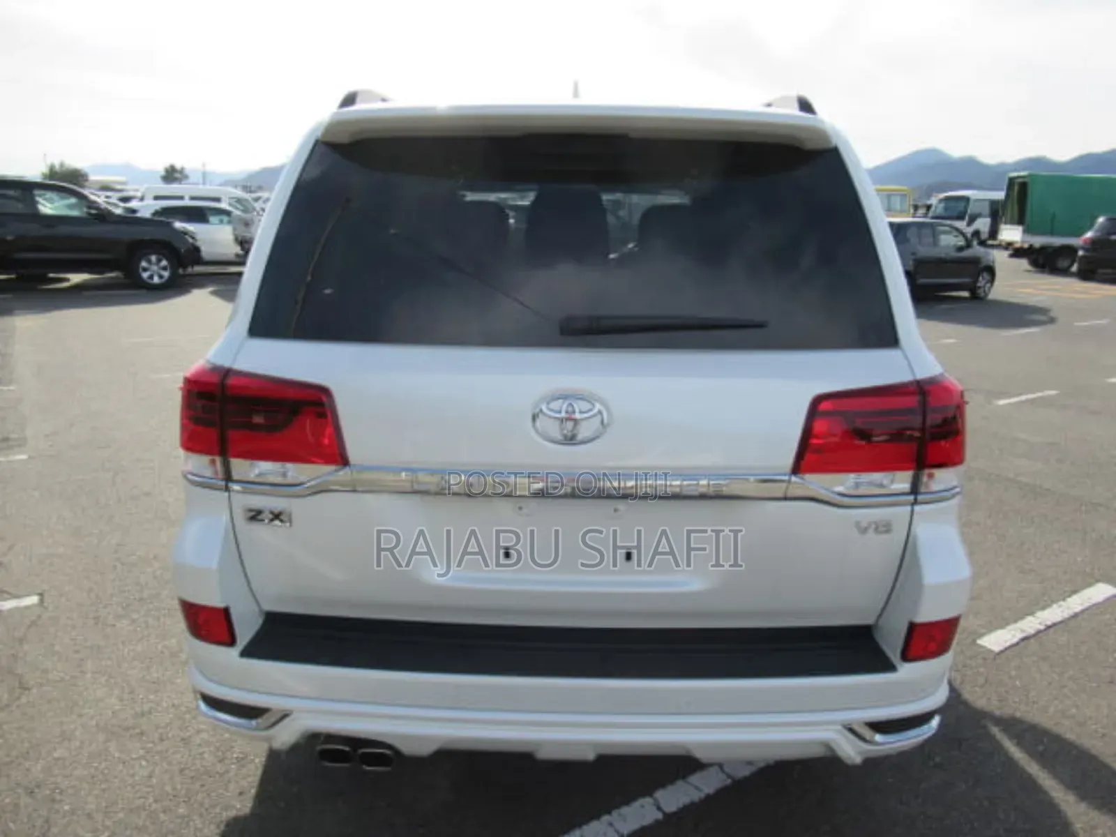 Toyota Land Cruiser 4.6 V8 ZX 2019 White
