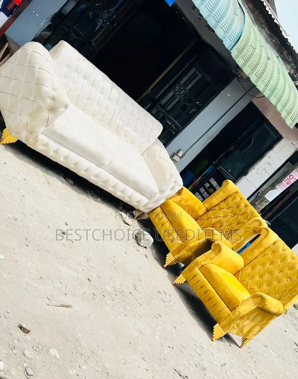 Sofa Set Used 3:1:1 Bado Ni Mpya Exchange Inaruhusiwa
