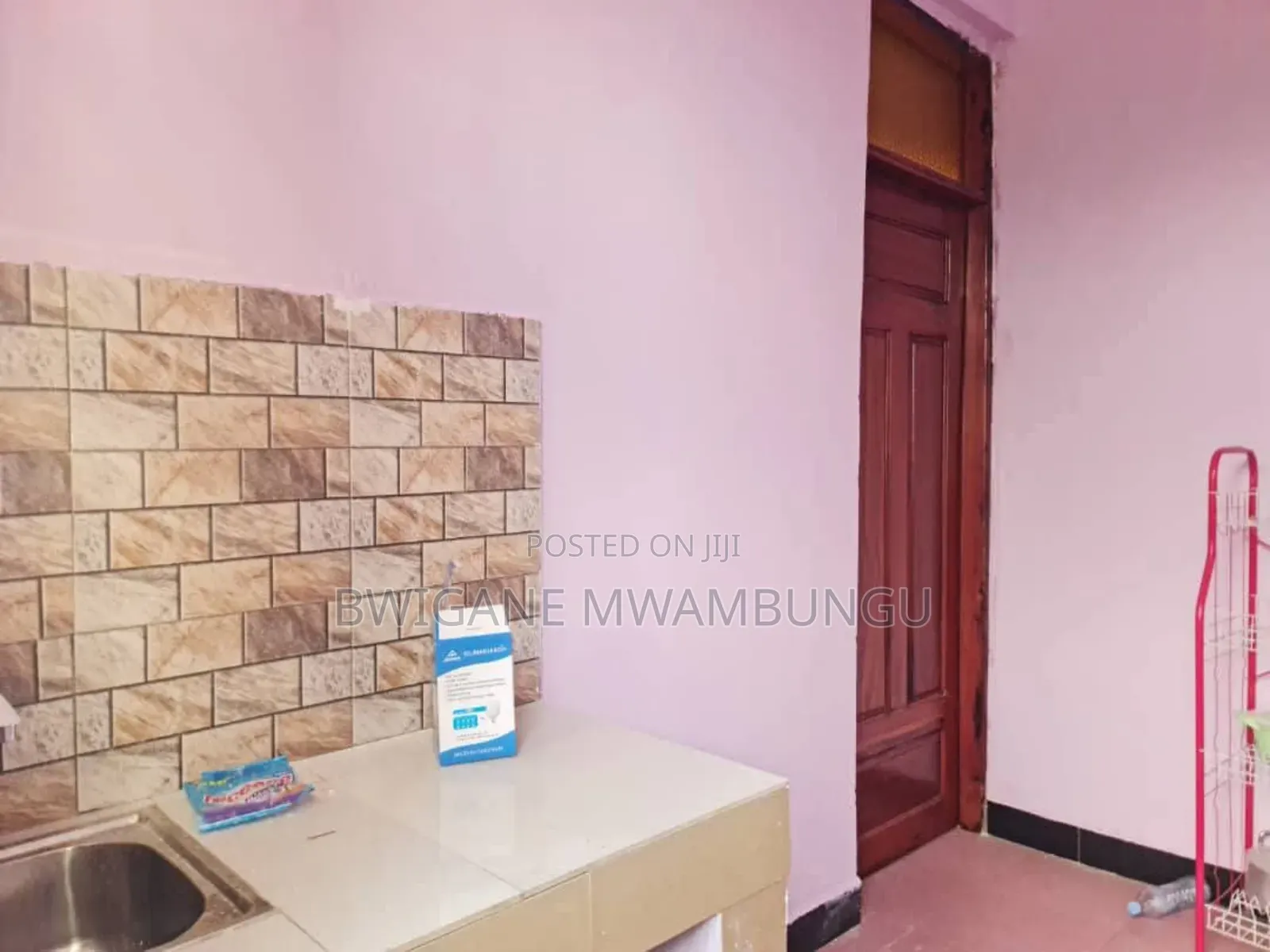 Furnished 7bdrm Apartment in Mwambungu Broker, Mbagala for sale