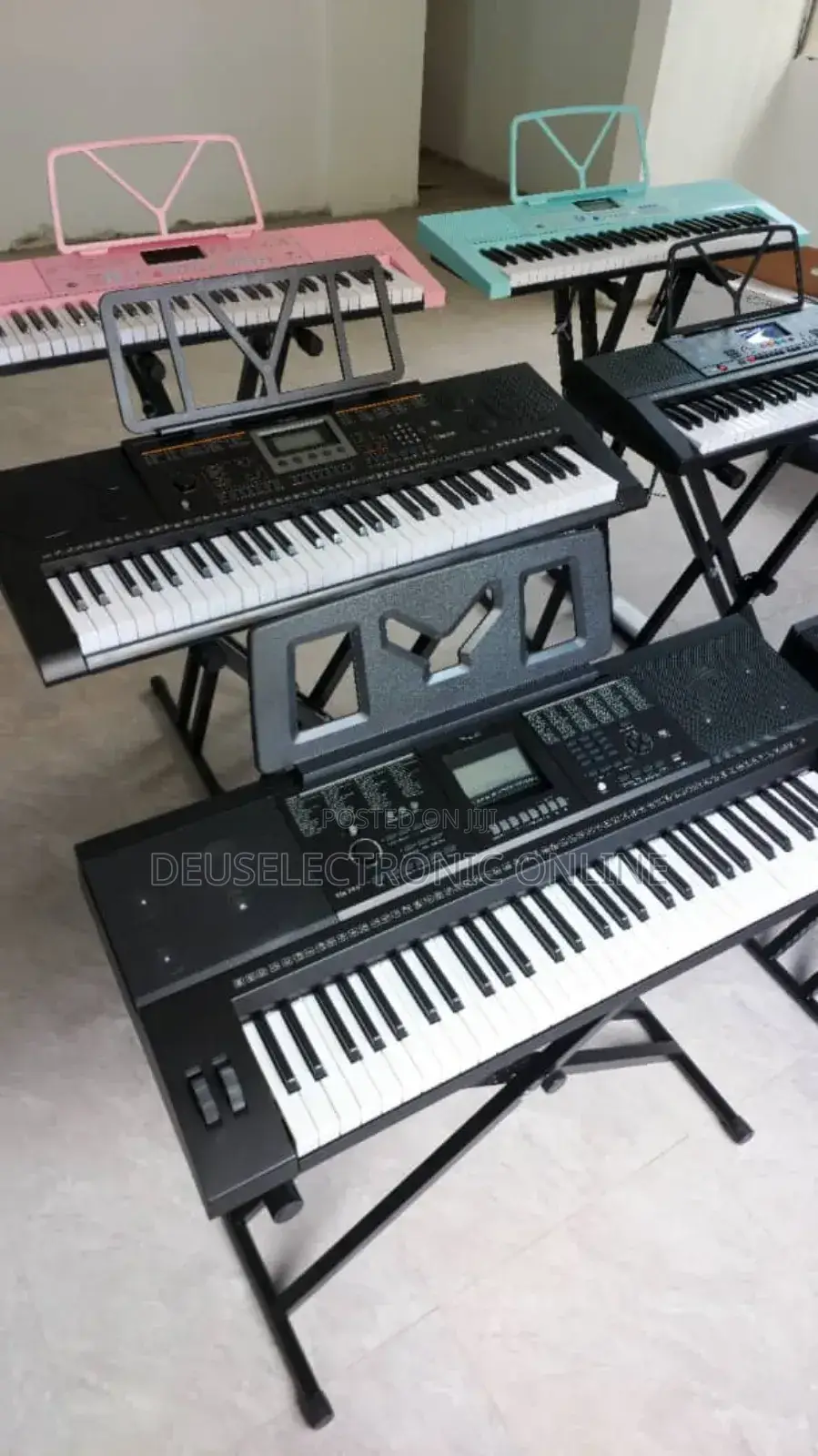 Electric Keyboard Yongmei 8810 With Stand