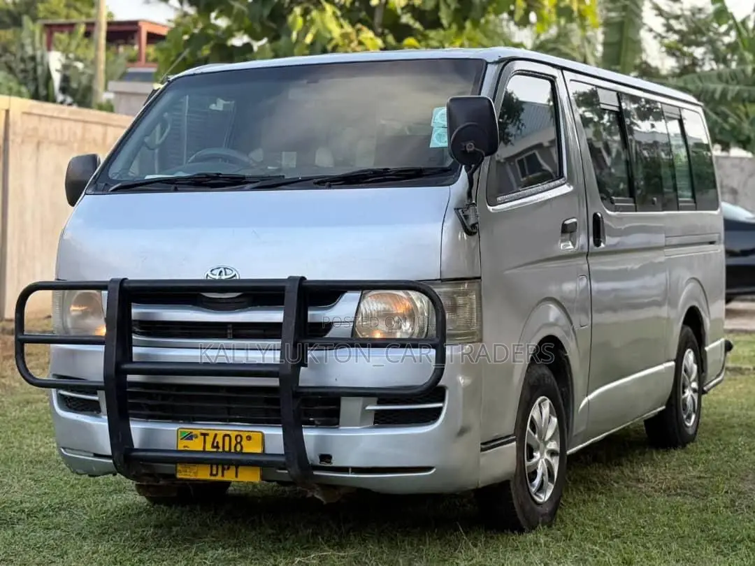 Toyota HiAce 2008 Silver