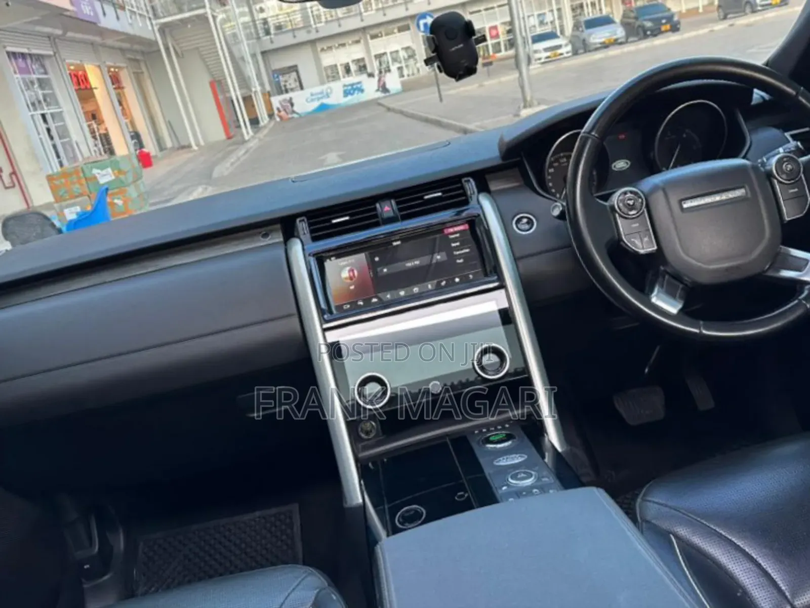 Land Rover Discovery 2018 White