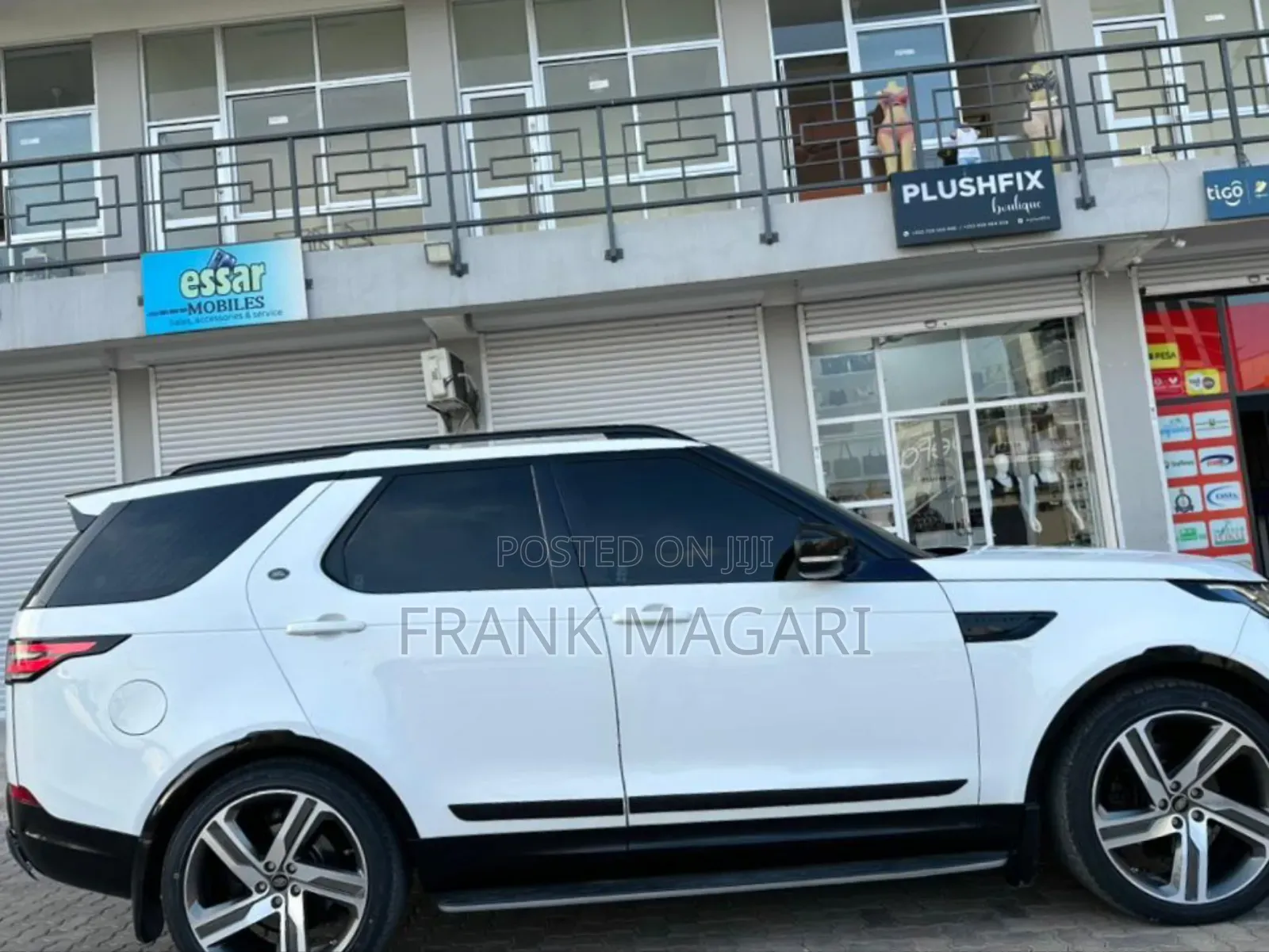 Land Rover Discovery 2018 White