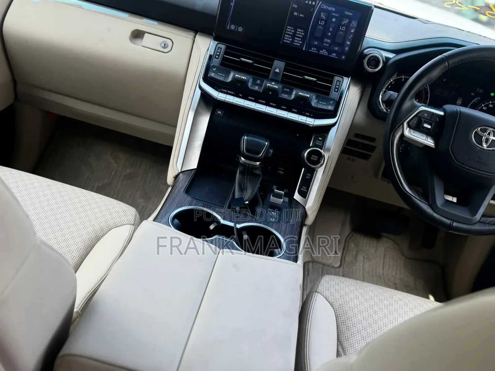 Toyota Land Cruiser 2022 White