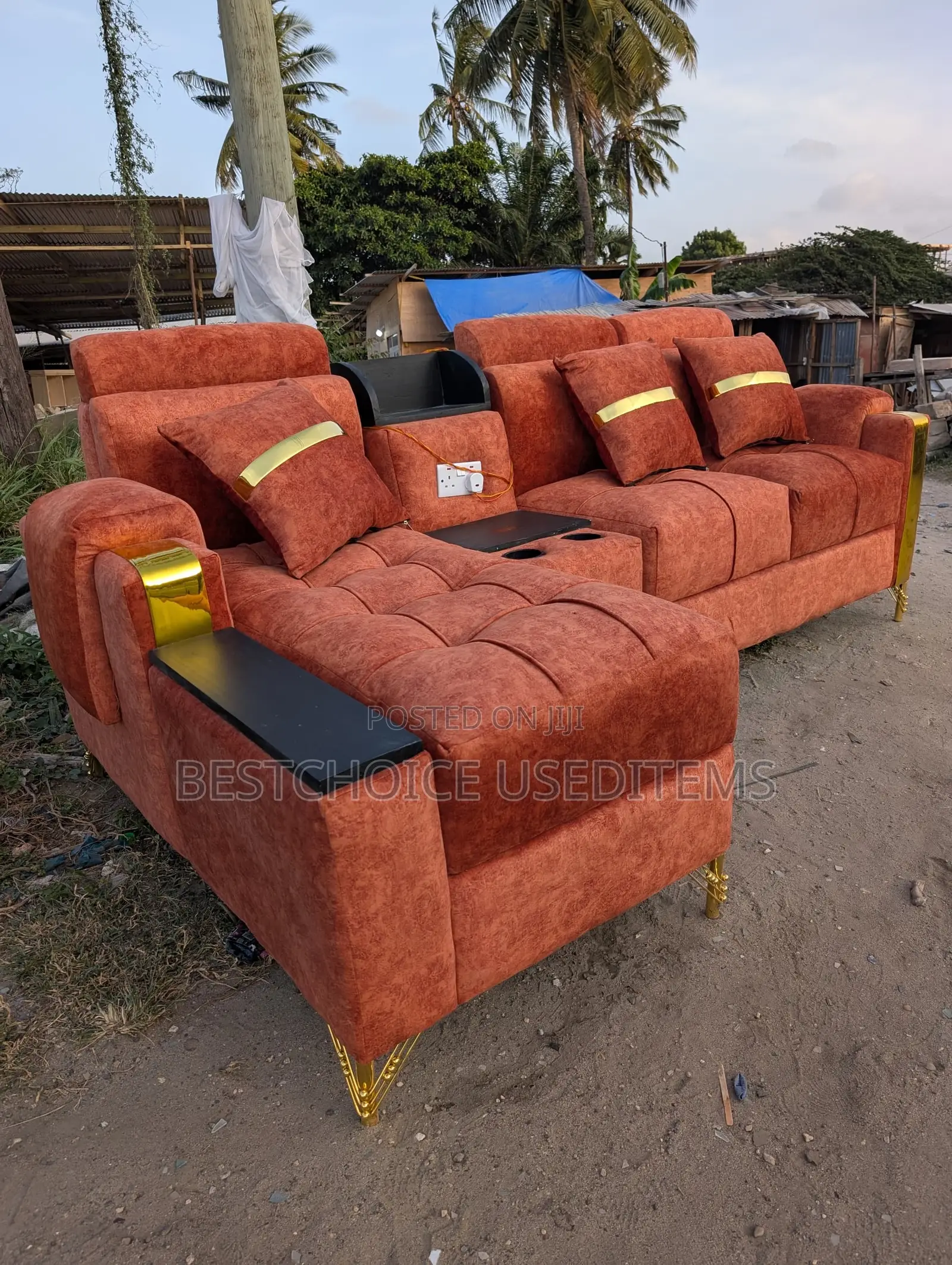 Sofa Set Mpya Kabisa Zipo Tayrii Tuwahi