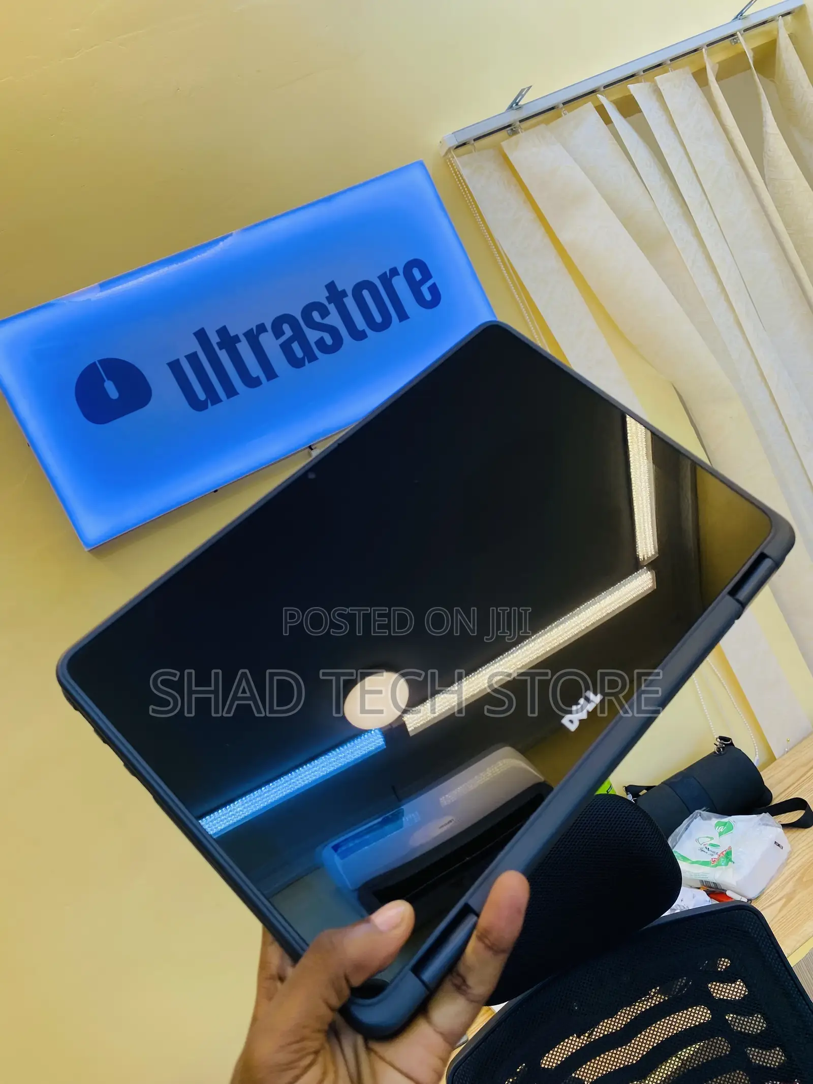 Laptop Dell Latitude 3189 4GB Intel SSD 128GB