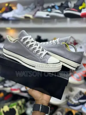 New Original Converse/Chuck Taylor Sneakers/Shoes