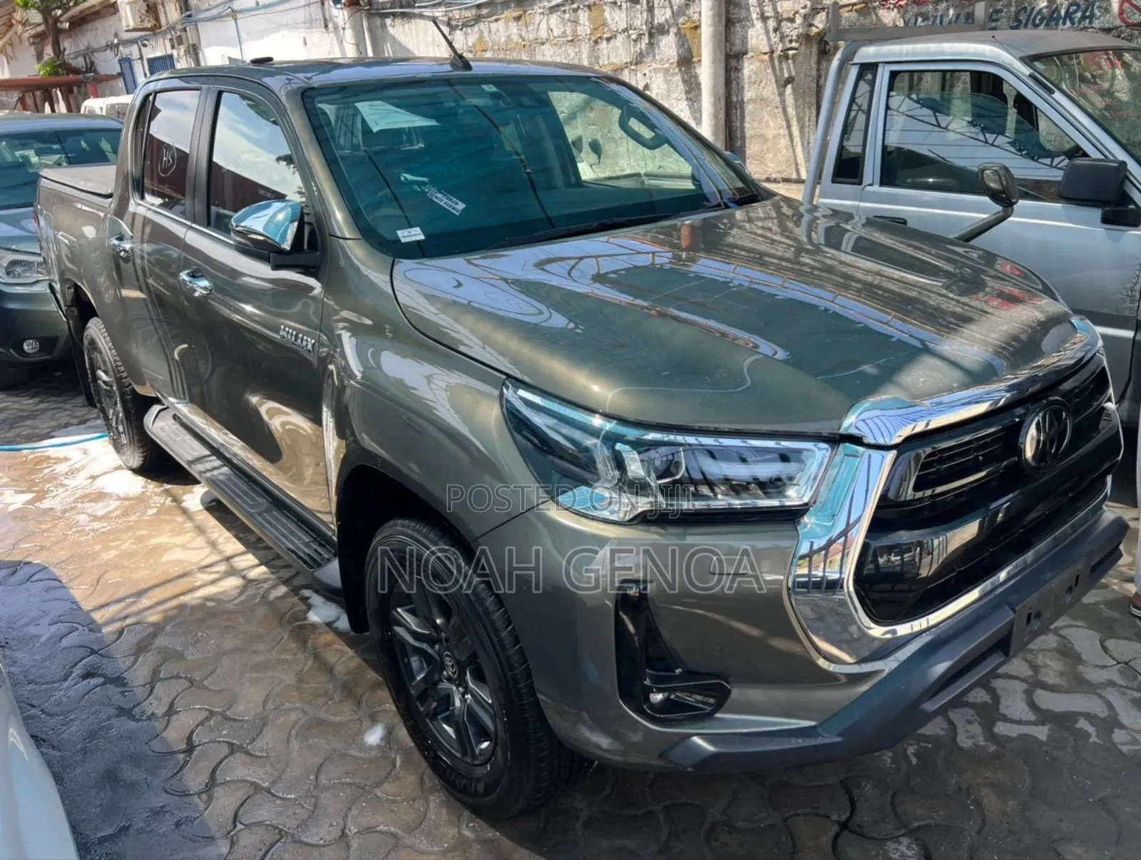 Toyota Hilux 2021 Gray