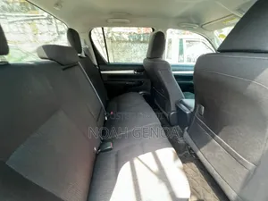 Toyota Hilux 2021 Gray