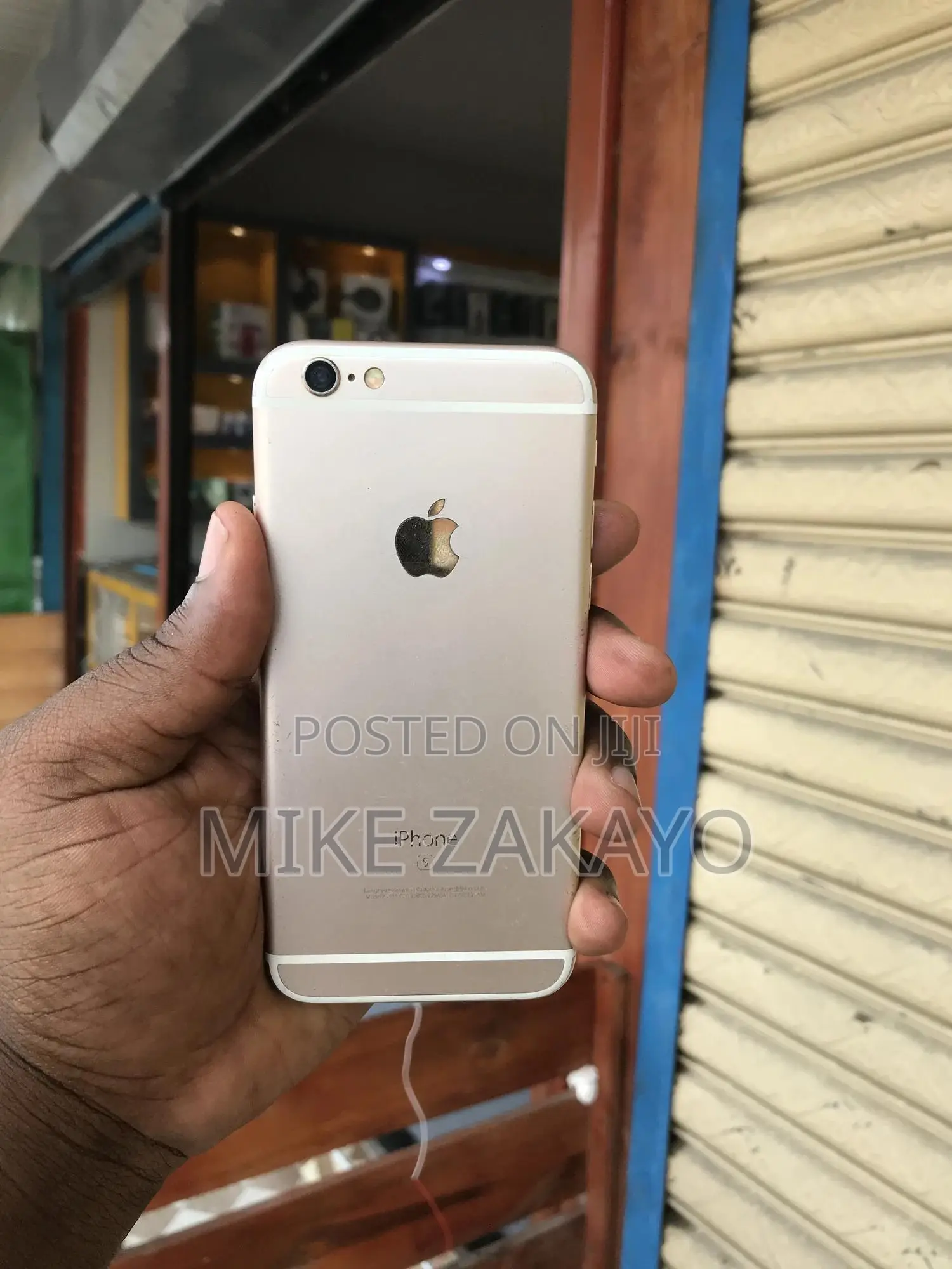 Apple iPhone 6s 64 GB Rose Gold