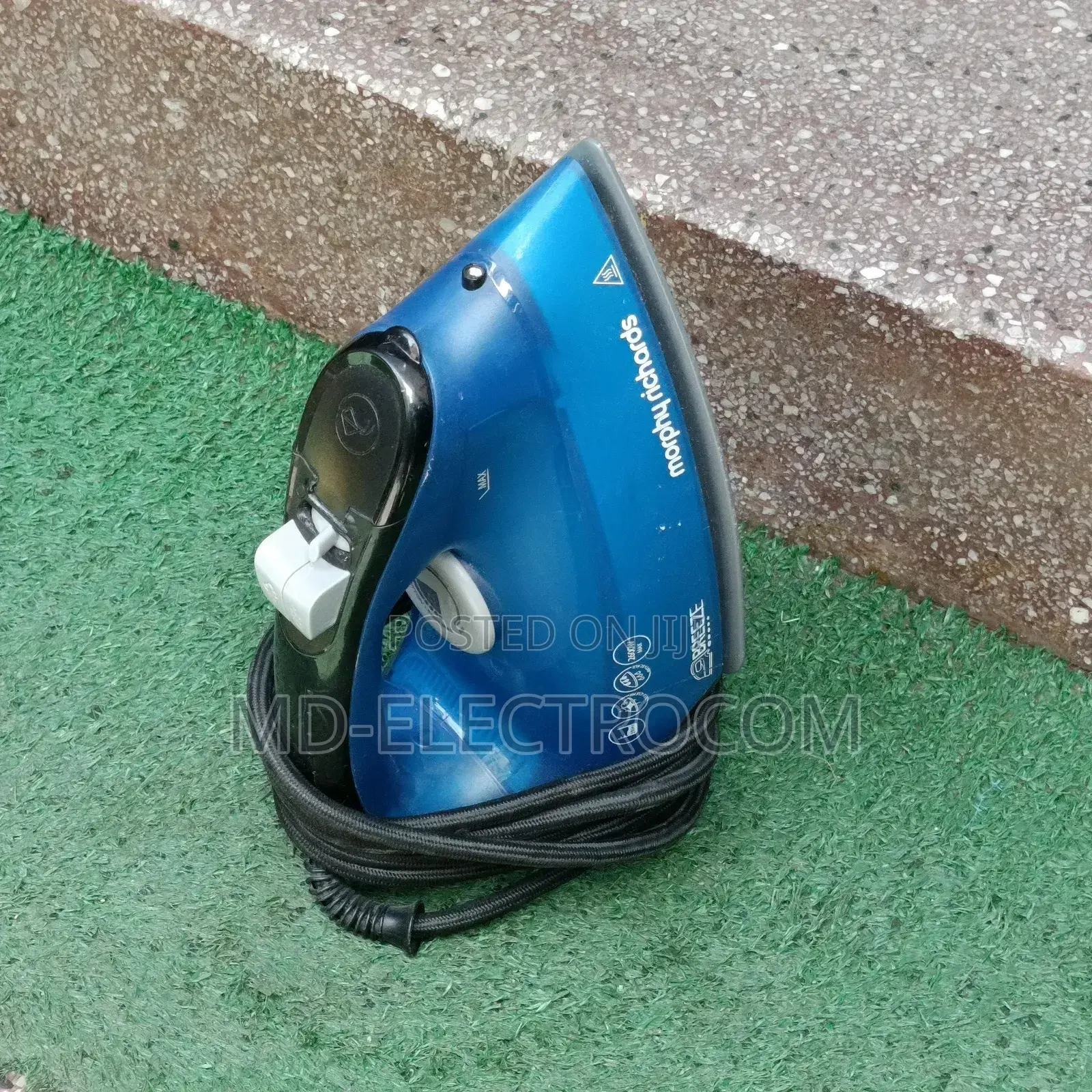 Morphy Richards Steam Iron/ Pasi Mvuke