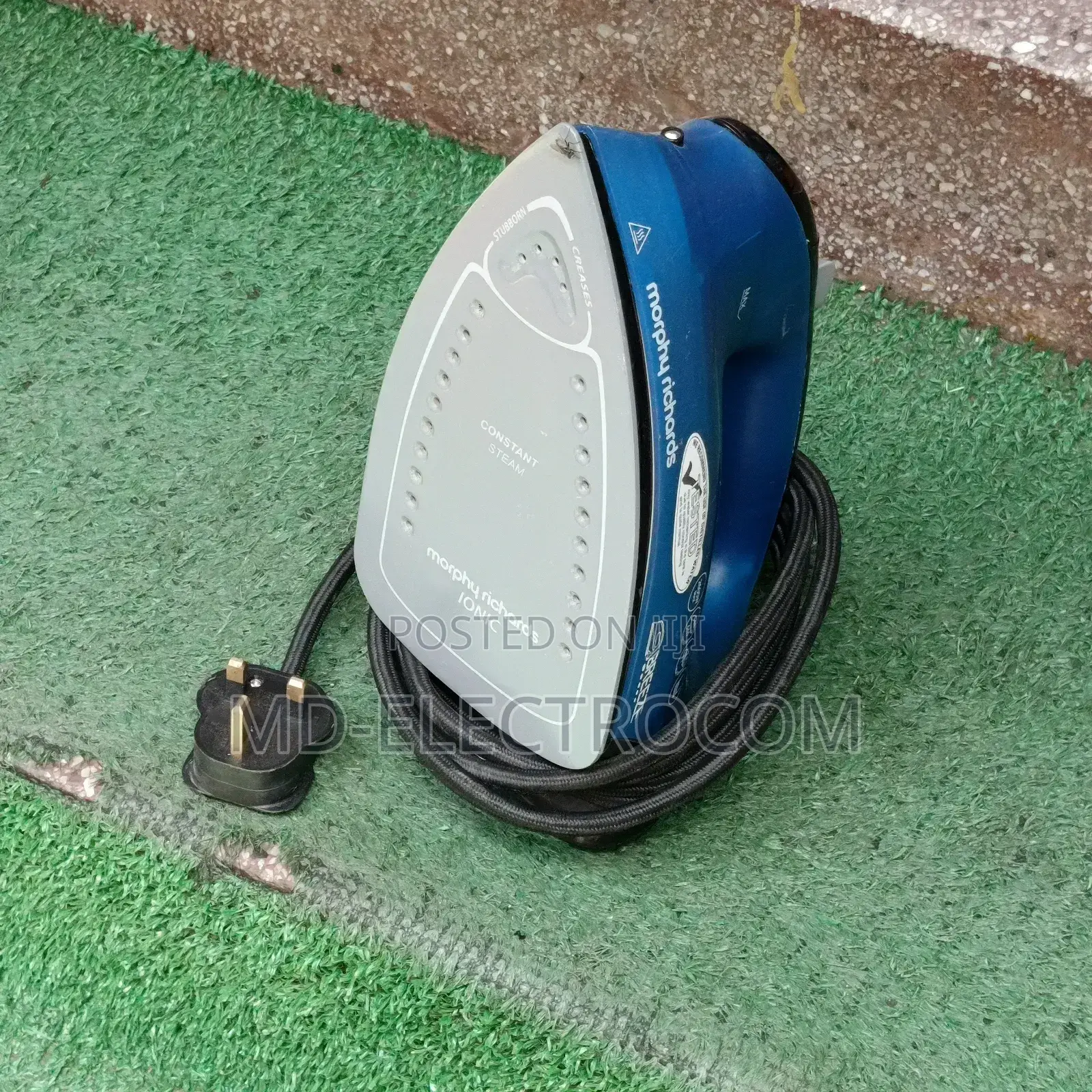 Morphy Richards Steam Iron/ Pasi Mvuke