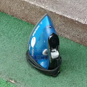 Morphy Richards Steam Iron/ Pasi Mvuke