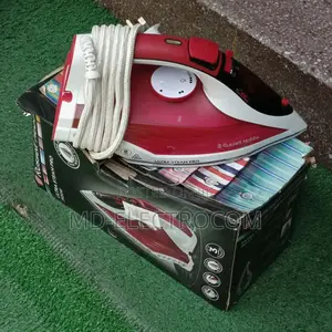 Russell Hobbs Ultra Steam Pro Iron 2600w