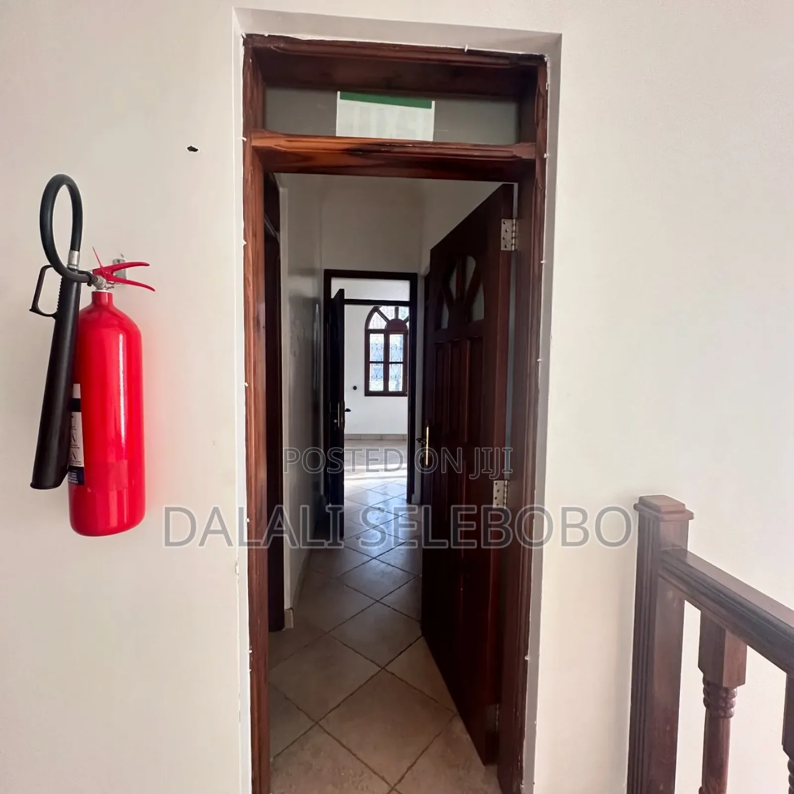 4bdrm Duplex in Mbez Beach for rent