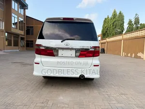 Toyota Alphard 2.4 Petrol AWD 2005 White