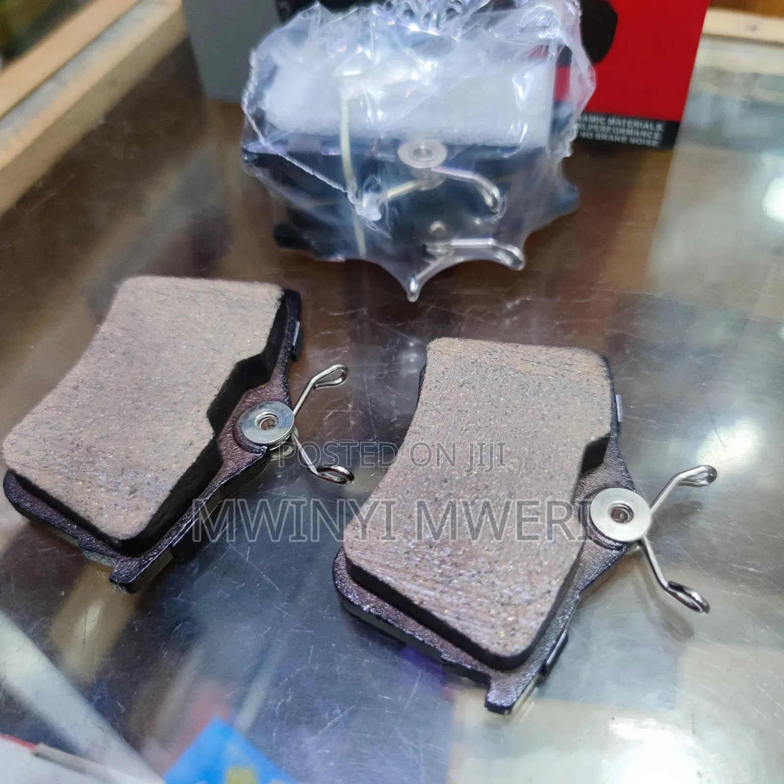Automotive Brake Pad Set for Rear Seat and PEUGEOT, VW Polo