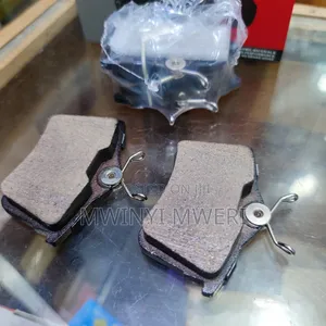 Automotive Brake Pad Set for Rear Seat and PEUGEOT, VW Polo