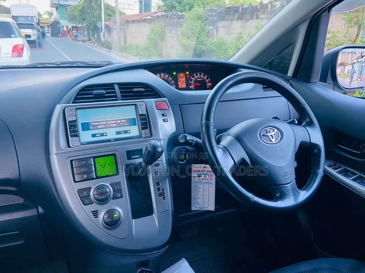 Toyota Ractis 2005 Silver