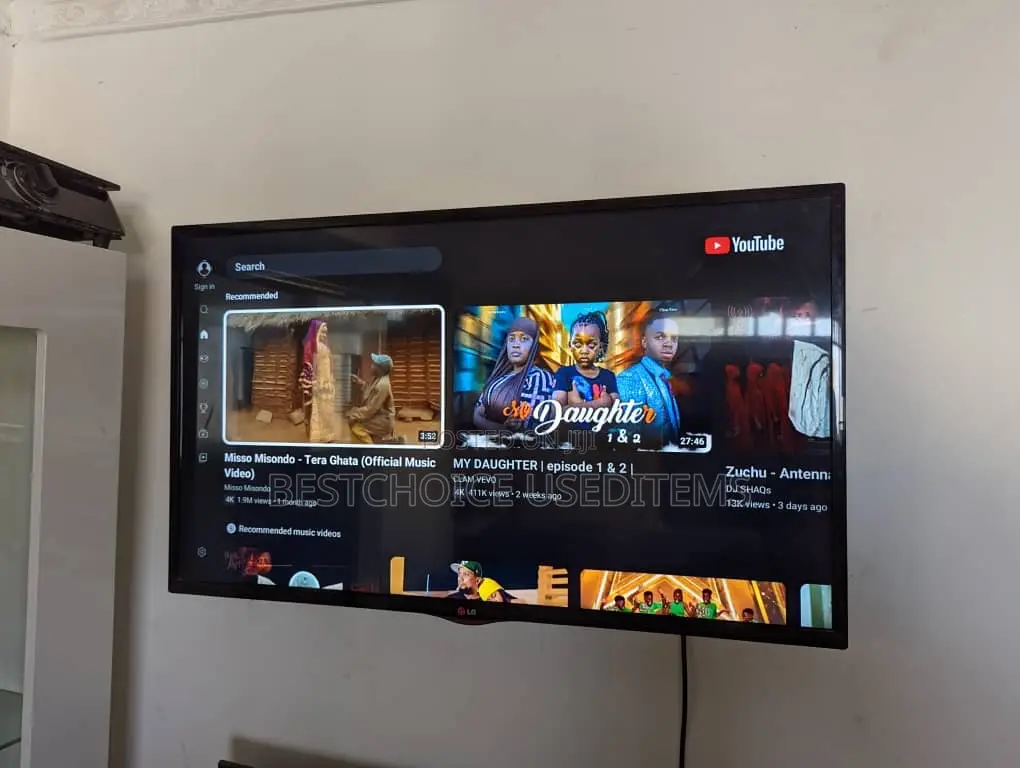 LG Smart Tv // 42 Inches // No Box //
