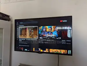 LG Smart Tv // 42 Inches // No Box //