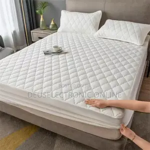 Bed Cover Water Proof (6*6/5*6) With 2 Pillows