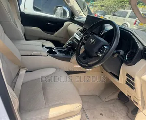 New Toyota Land Cruiser 2023 White